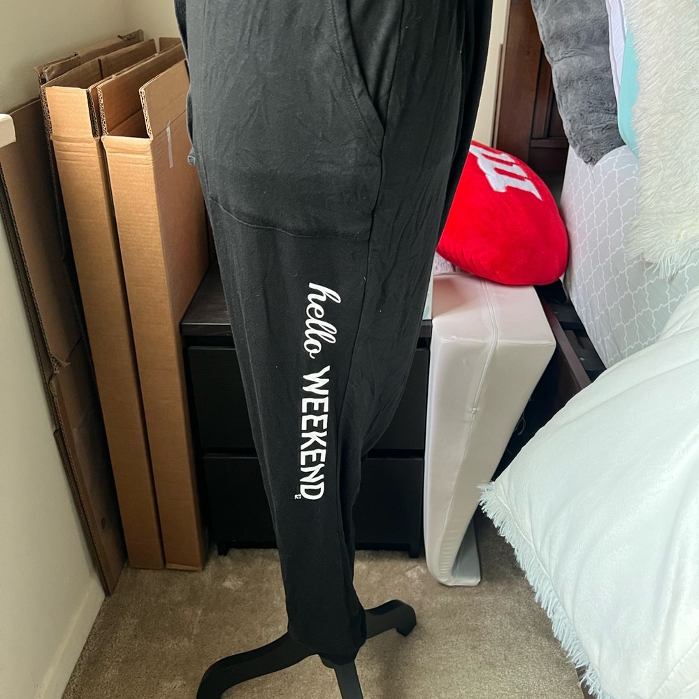 Women’s New York & Co sweat pants